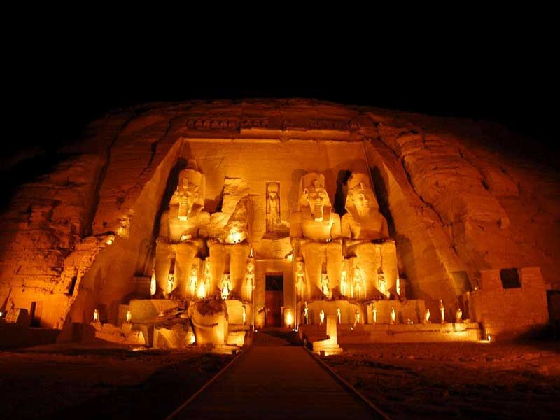 ancient Egypt tourism attractions natural or historical sites + travel guide Abu simbel